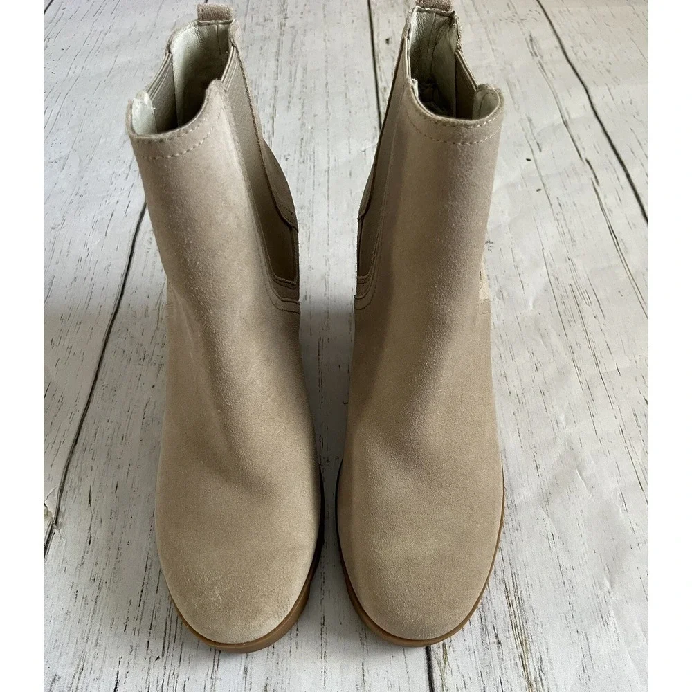 Sorel Beige Suede Wedge Rain Boots In 9 1/2